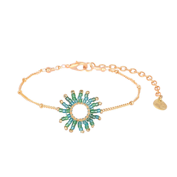 Adjustable gold plated bracelet with beaded sun shape