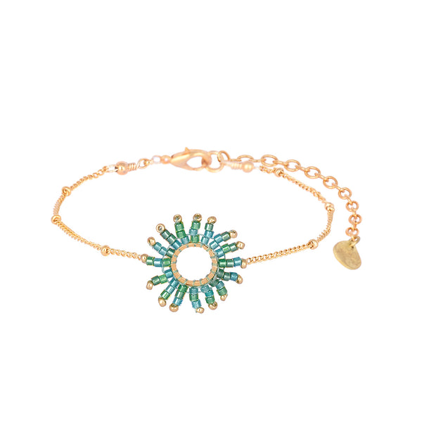 Adjustable gold plated bracelet with beaded sun shape