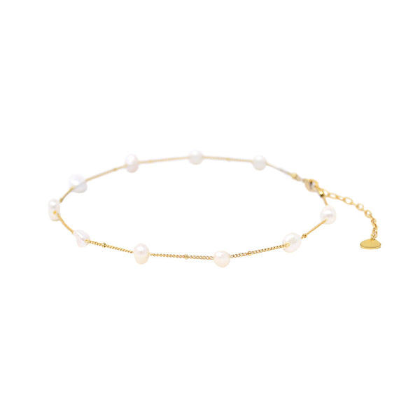 Collar de oro con cadena de perlas